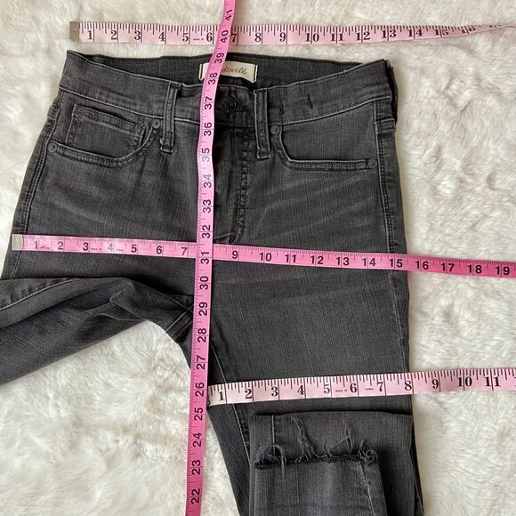 Madewell Black 9” High-Rise Skinny Jeans - Picture 6 of 6
